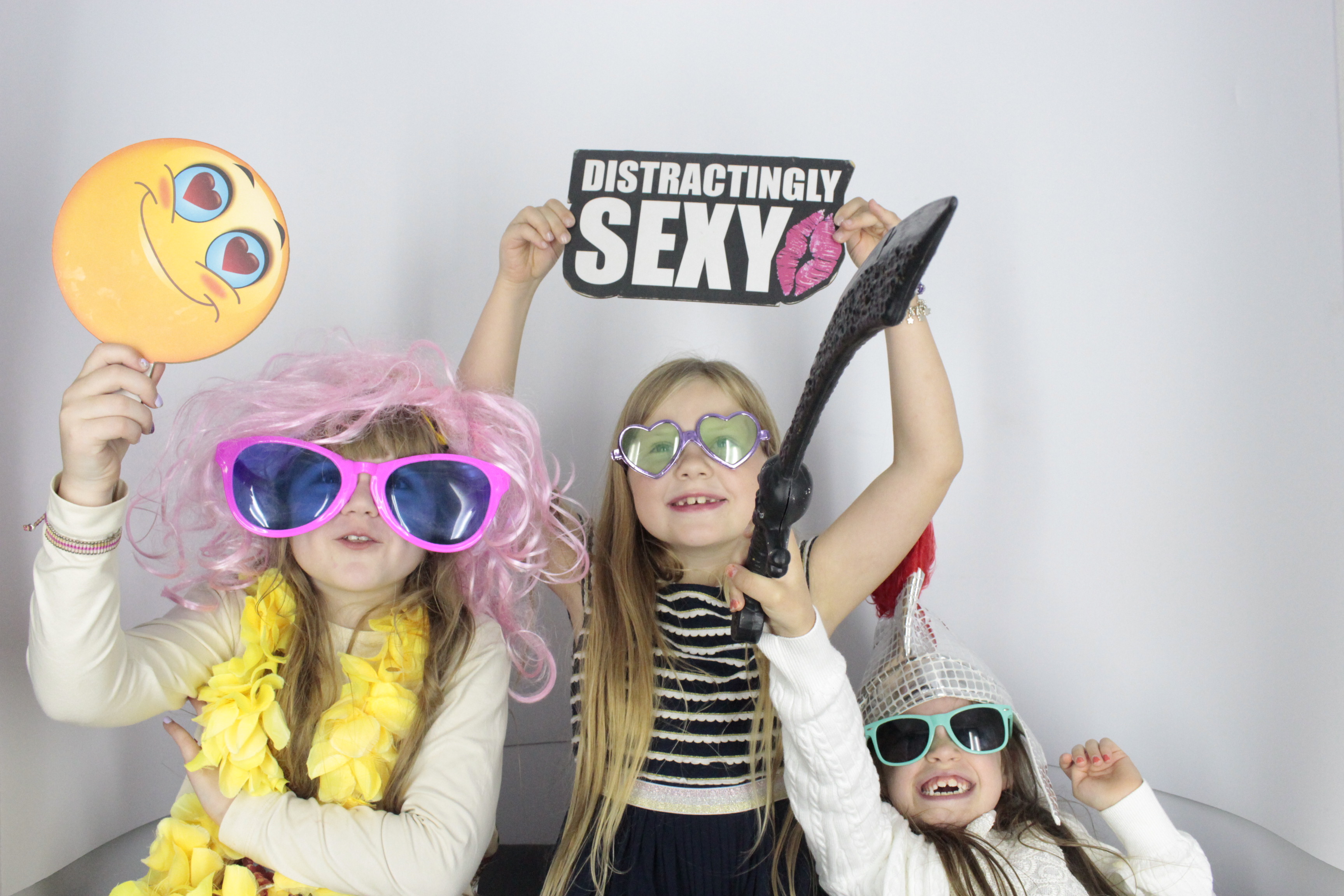 Nadine 40th Birthday  | View more photos from the event at gallery.myphotoboothexperience.co.uk/u/MyPhotoBoothExperienceLtd/Nadine-40th-Birthday
